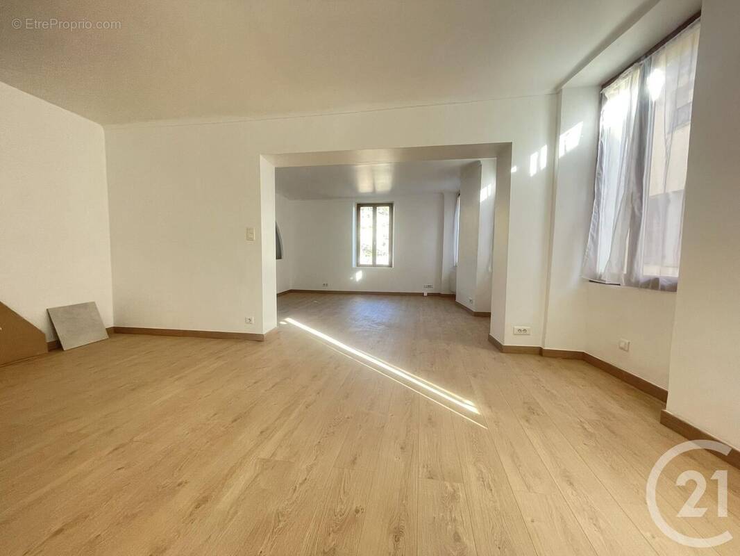 Appartement à SAINT-JEANNET