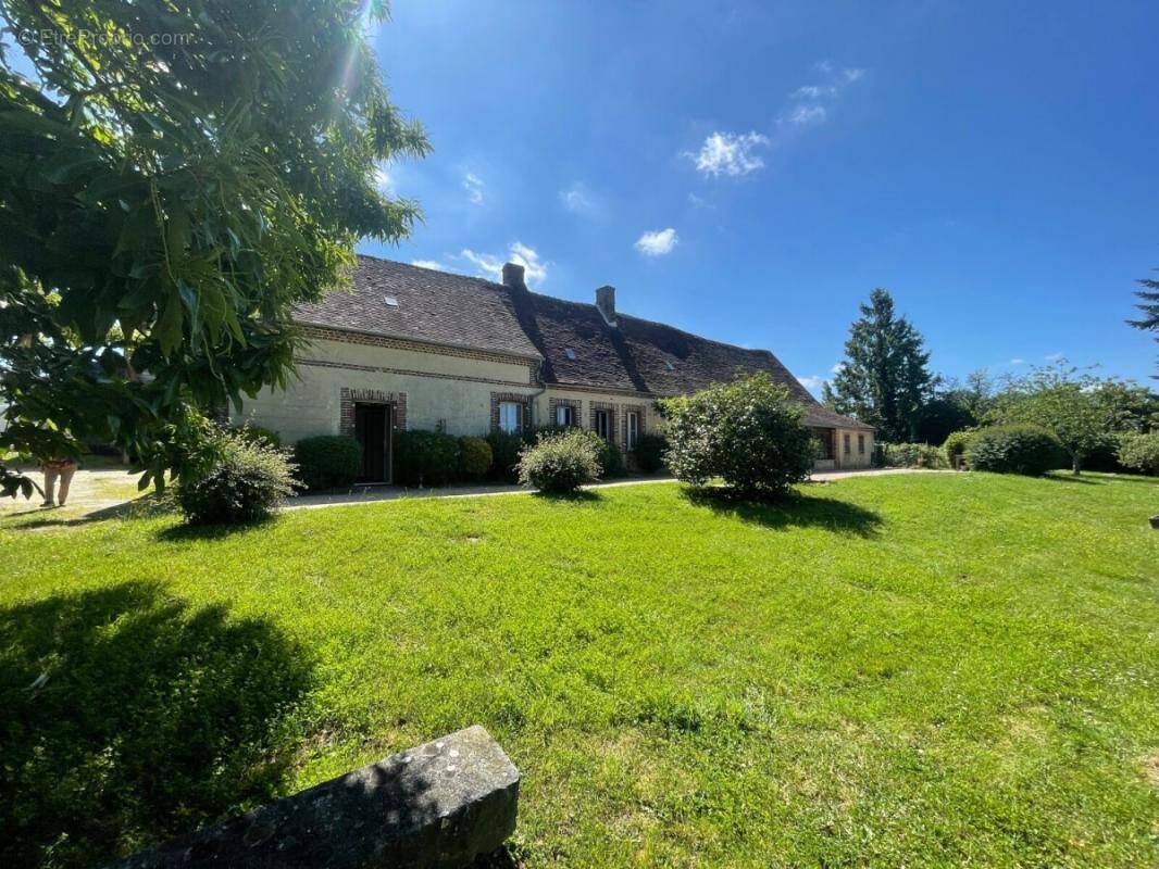Maison à LONGNY-AU-PERCHE
