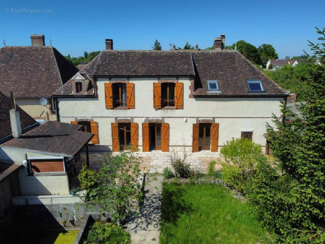 Maison à LA LOUPE