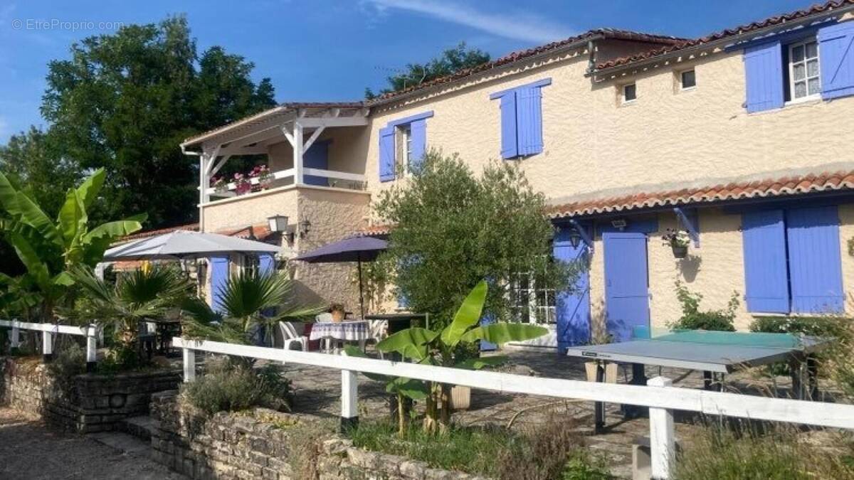 Photo 1 - Maison à VERTEUIL-SUR-CHARENTE
