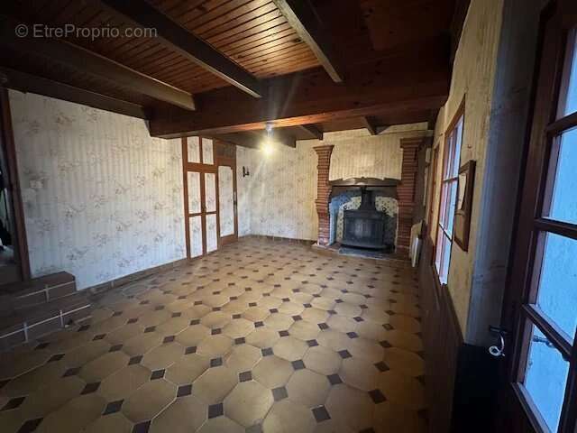 Maison à NEGREPELISSE
