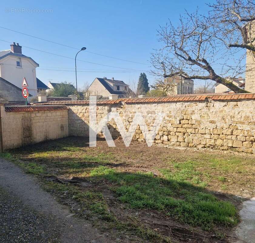 Maison à AUVERS-SUR-OISE