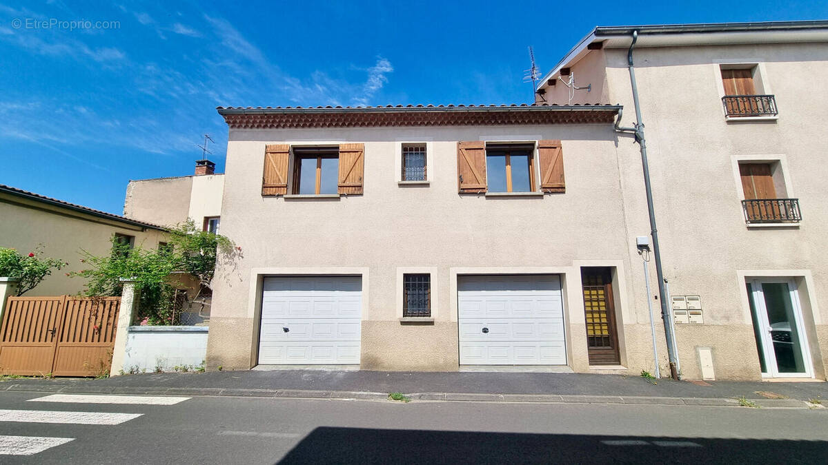 Maison à BILLOM