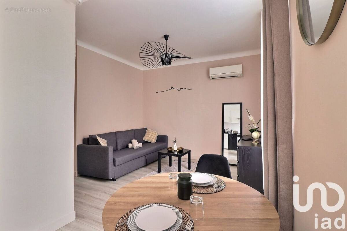 Photo 1 - Appartement à MARSEILLE-6E