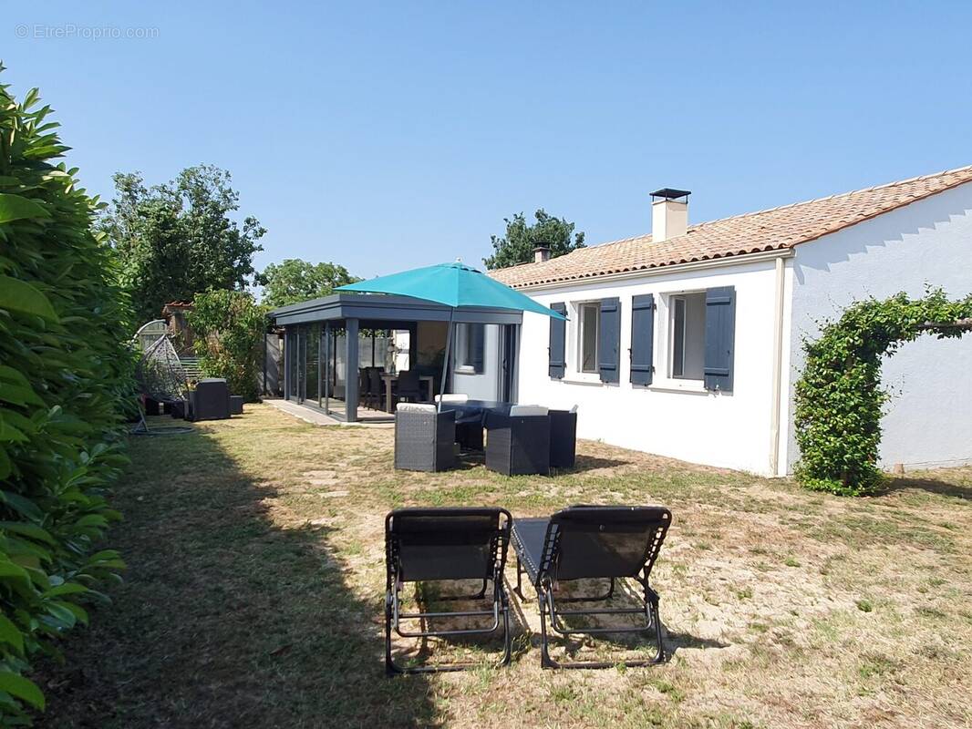 Maison à CORME-ECLUSE