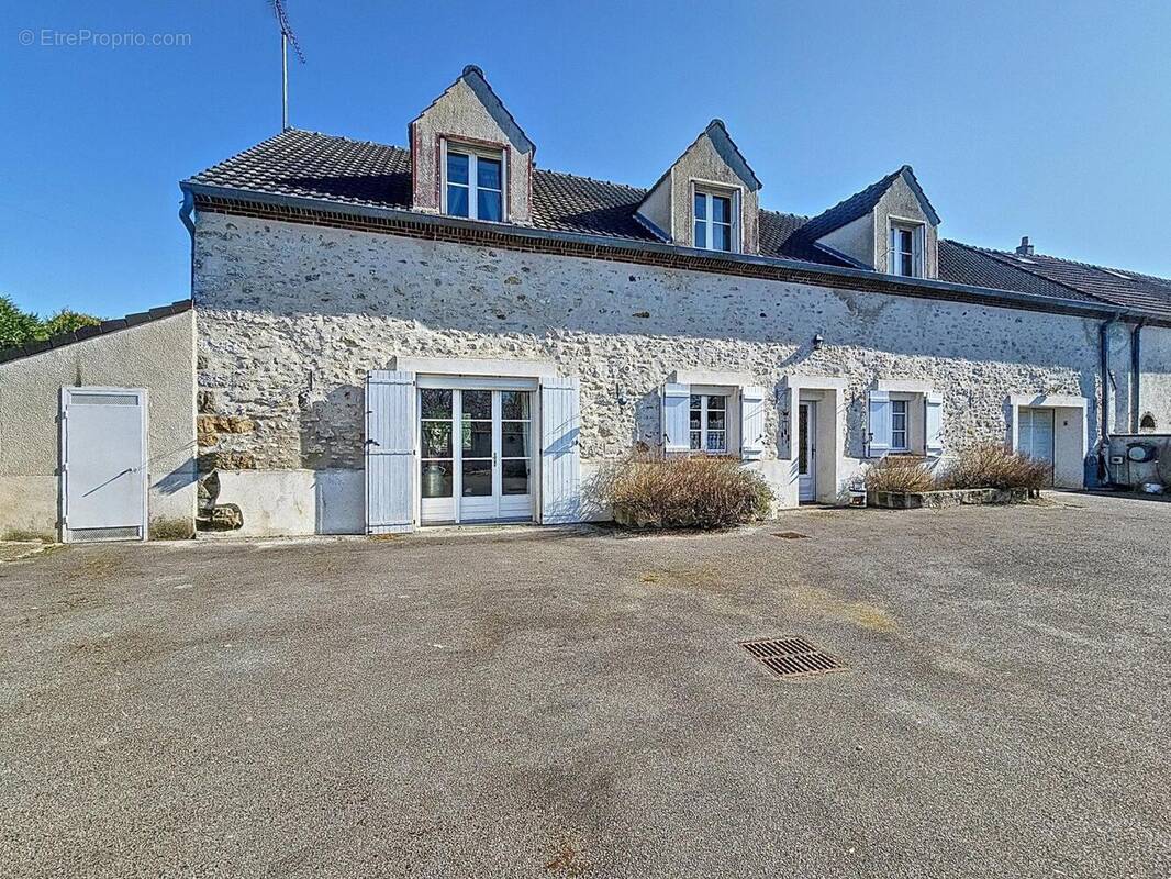 Photo 1 - Maison à LONGUEVILLE