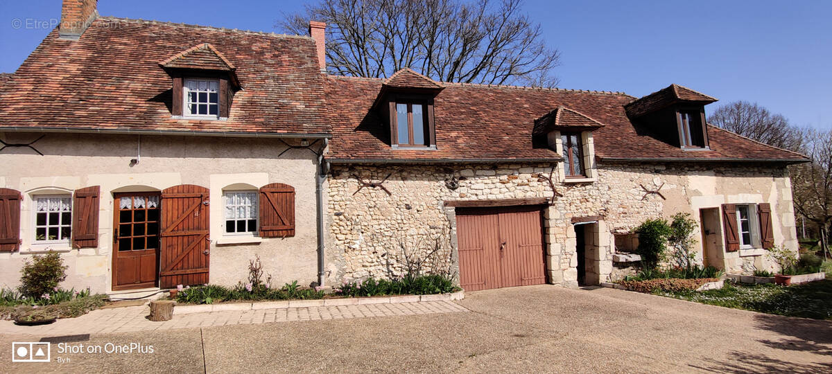 Maison à TOURNON-SAINT-PIERRE