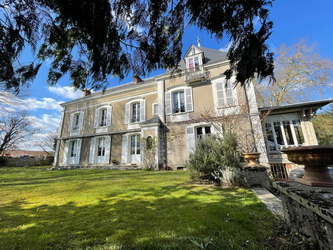 Maison à VARENNES-SUR-SEINE