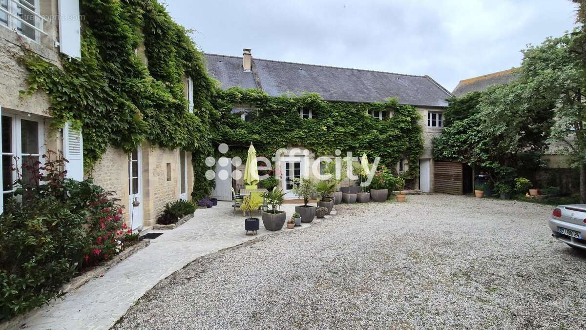 Maison à ARROMANCHES-LES-BAINS