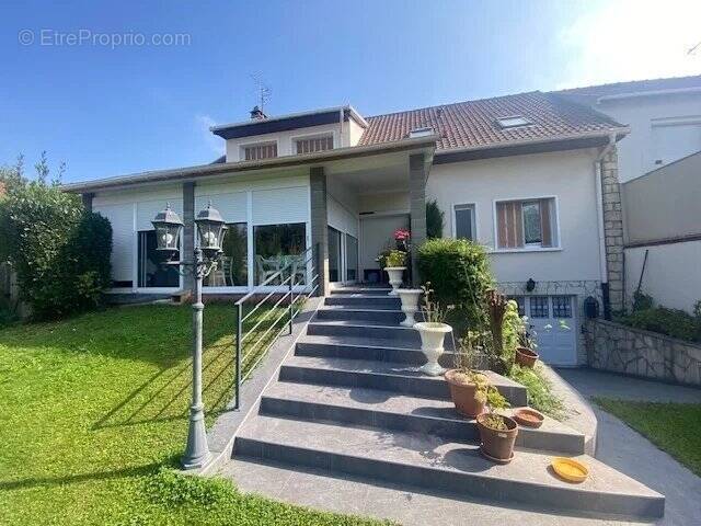 Maison à AULNAY-SOUS-BOIS