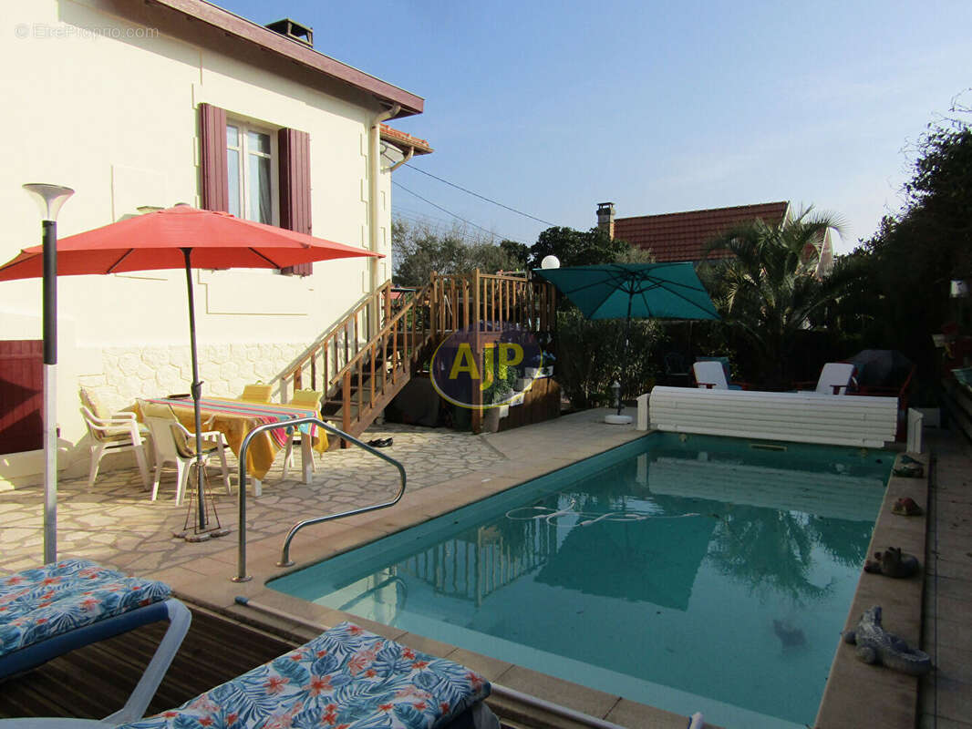 Maison à LACANAU