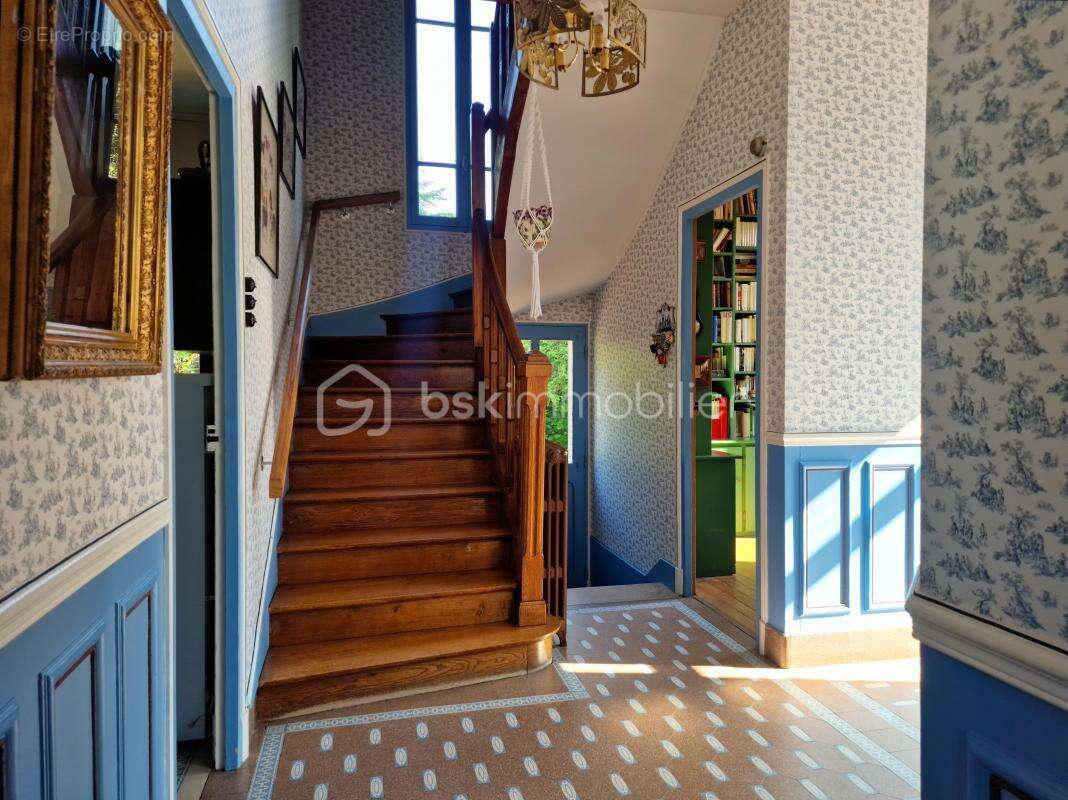 Maison à BEAUNE-LA-ROLANDE