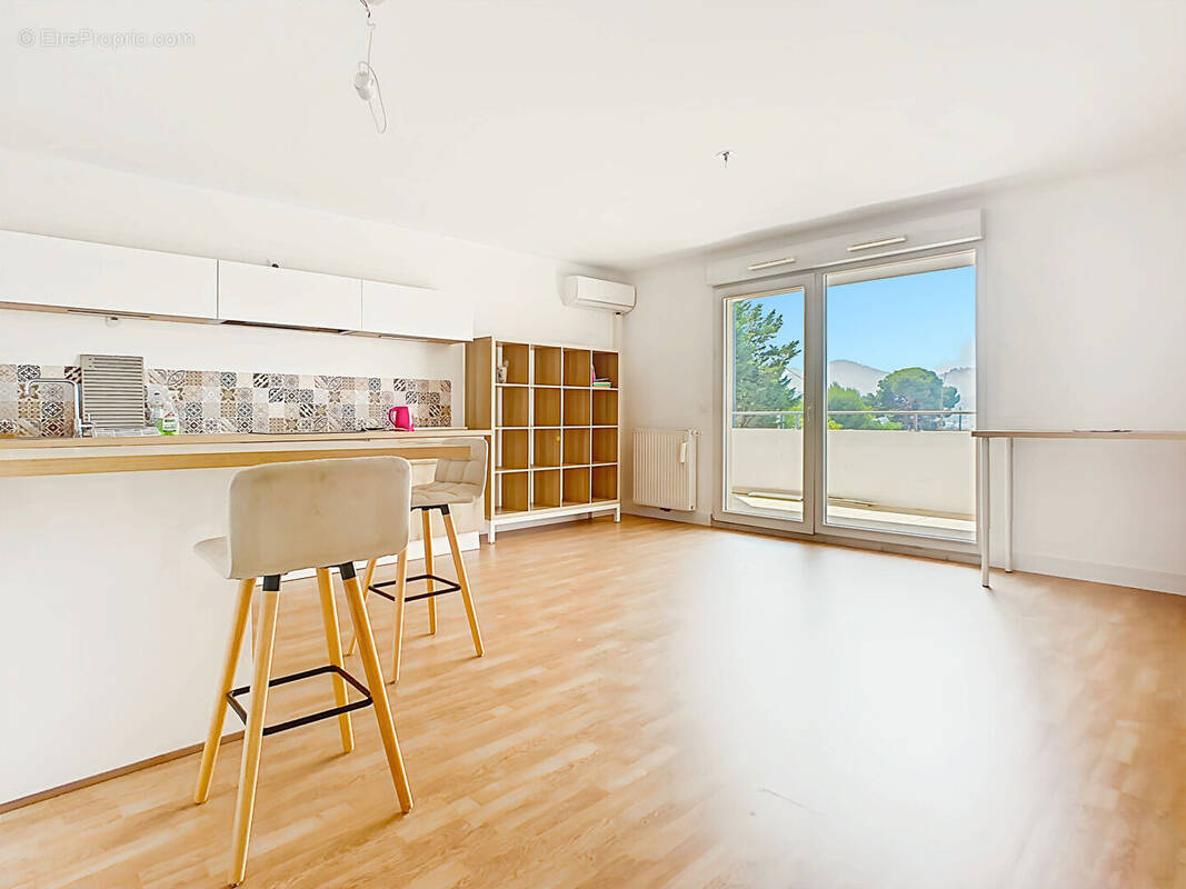Appartement à PLAN-DE-CUQUES