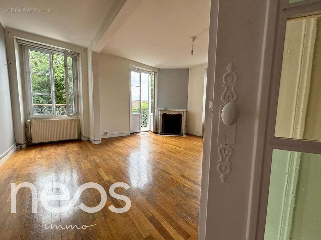 Appartement à COULOMMIERS