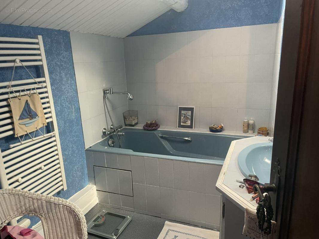 Maison à SAINT-BEAUZELY