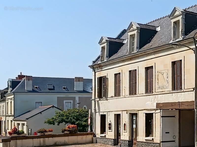 Maison à LONGUE-JUMELLES