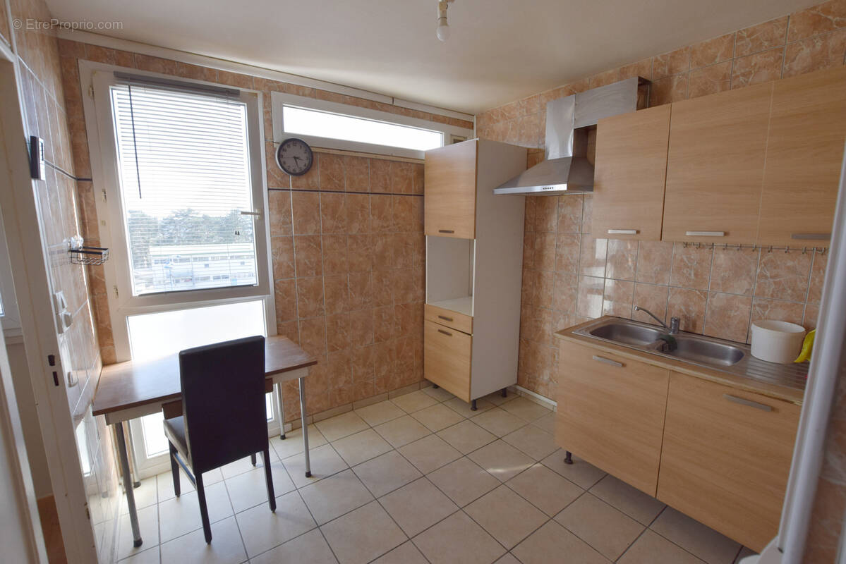 Appartement à GRAND-CHARMONT