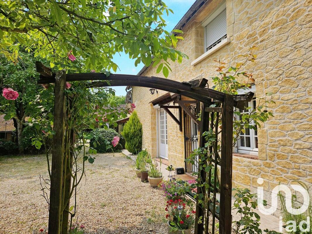 Photo 1 - Maison à CHERISY