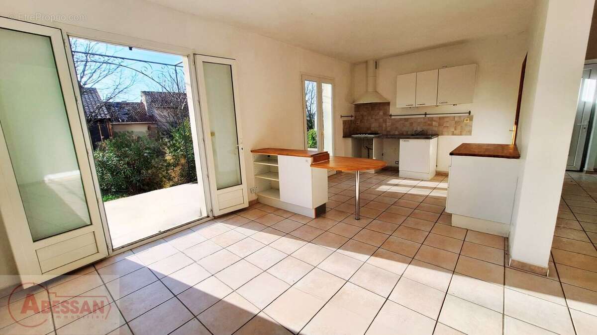 Maison à LEDIGNAN
