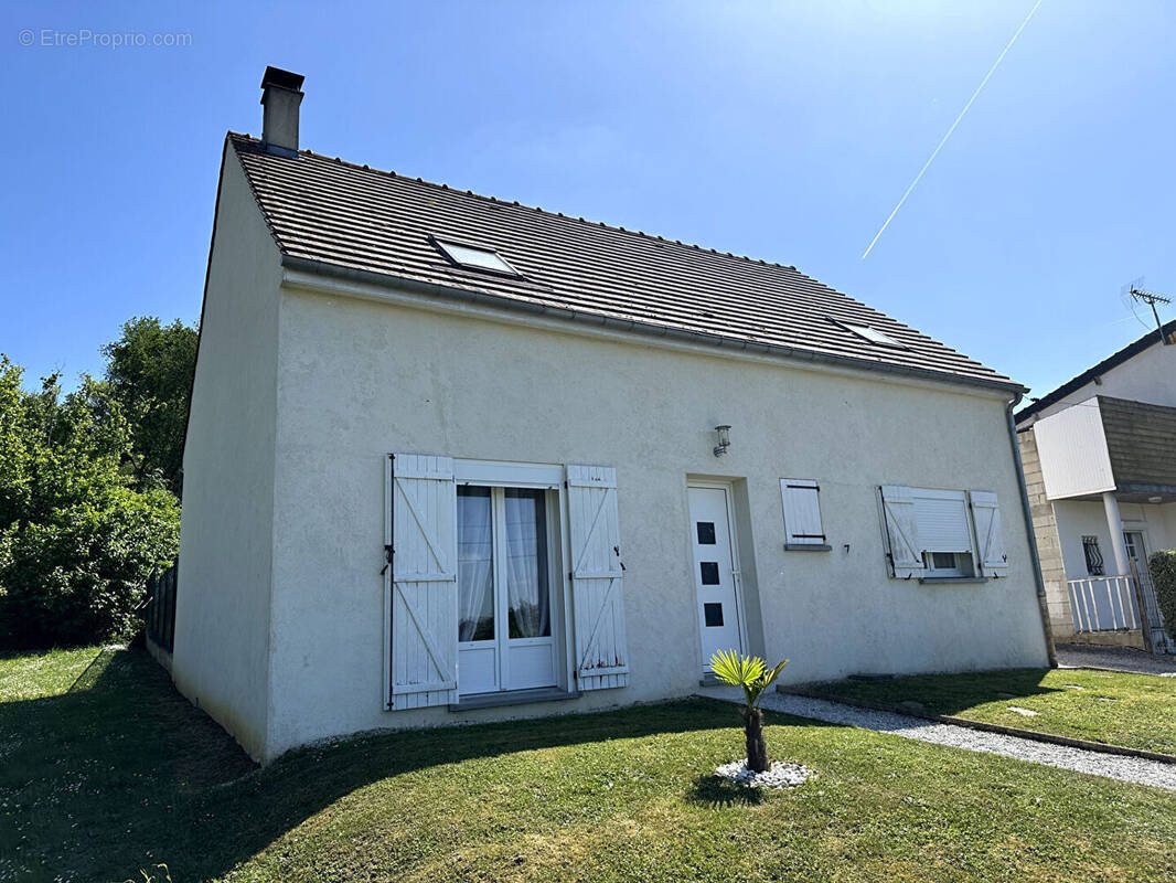 Maison à CHAUNY