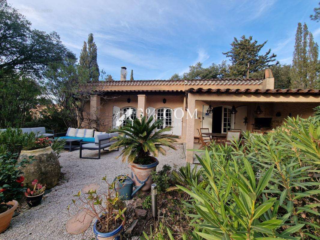 Maison à SAINT-RAPHAEL