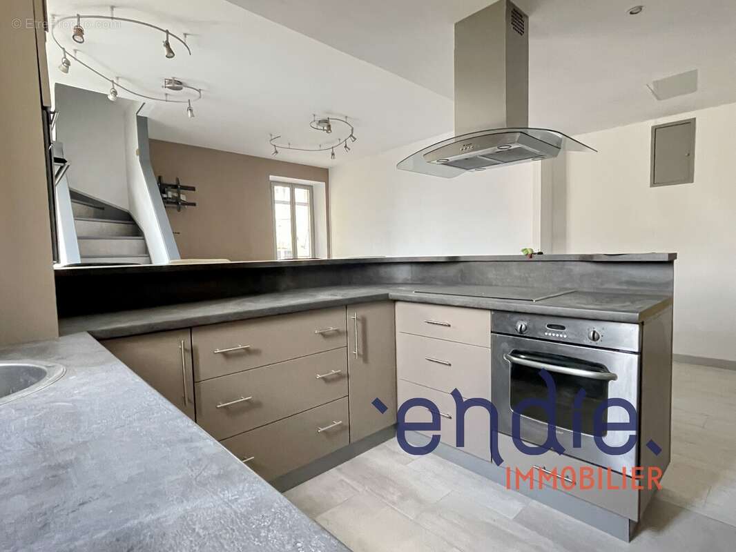 Appartement à LORGUES
