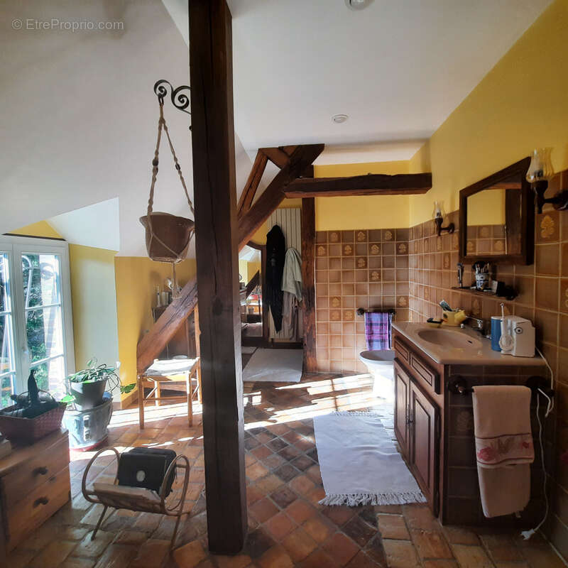 Maison à EGREVILLE