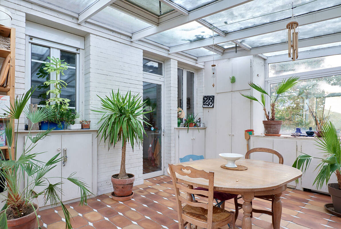 Maison à COURBEVOIE