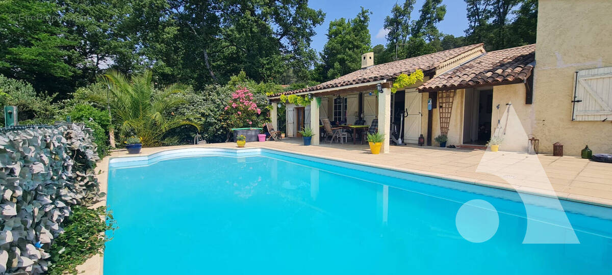 Maison à LORGUES