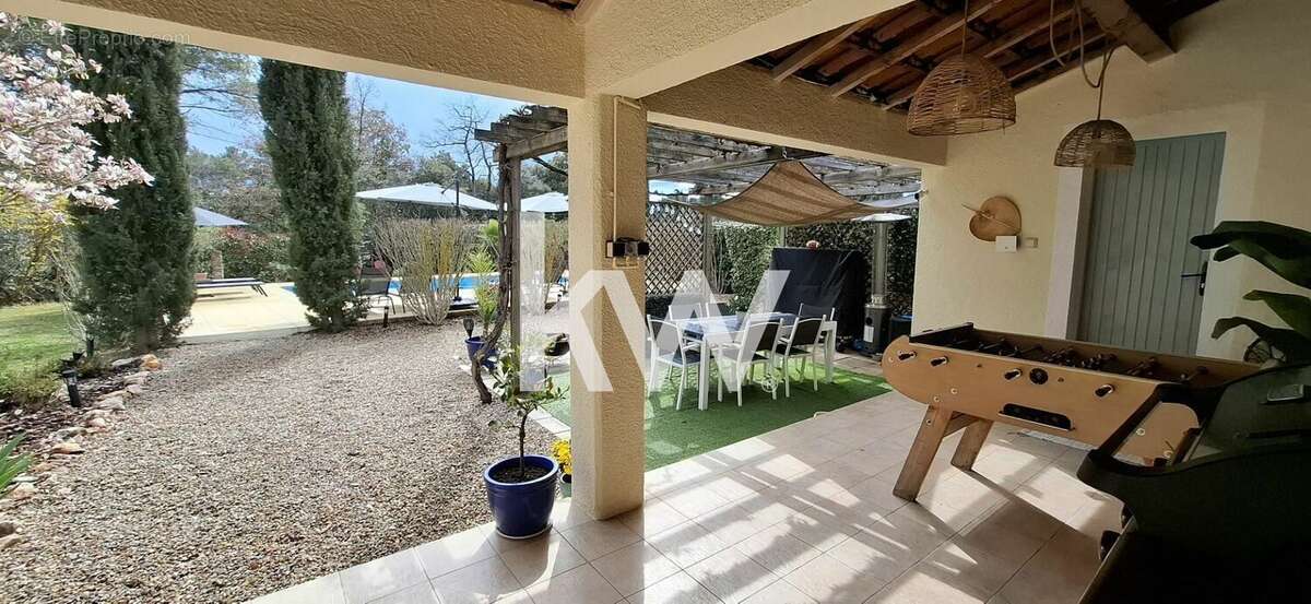 Maison à AUPS