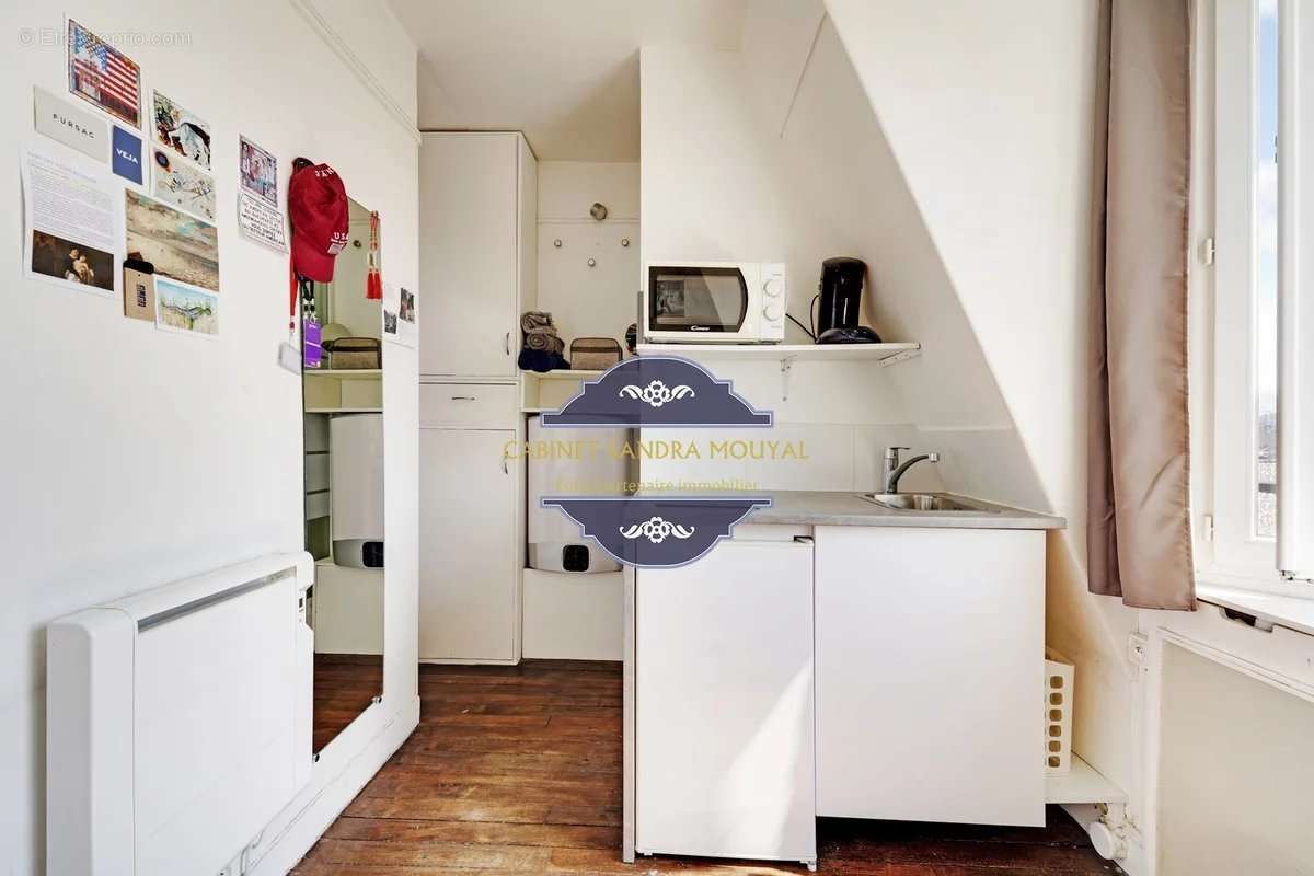 Appartement à PARIS-3E