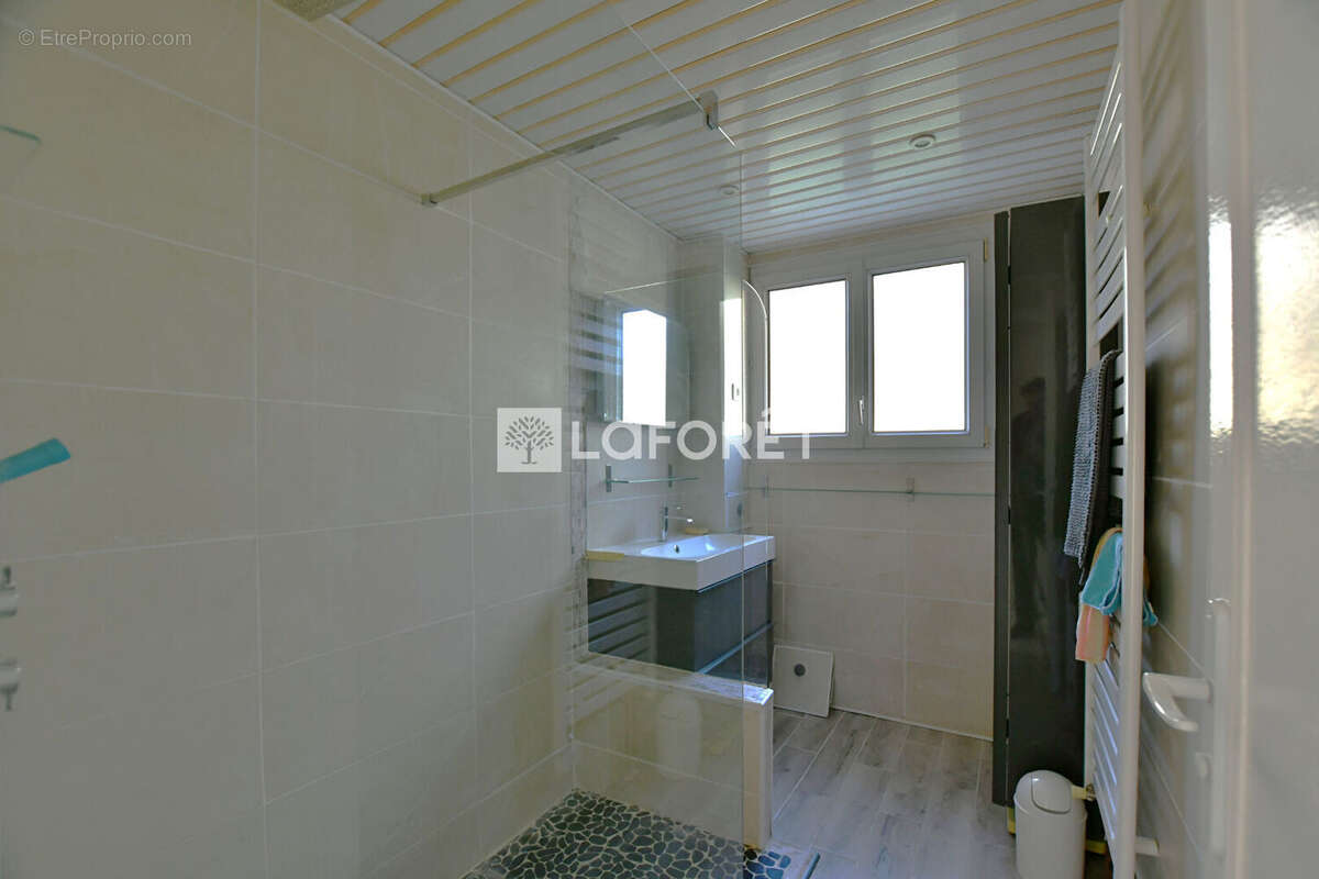 Appartement à LA CELLE-SAINT-CLOUD