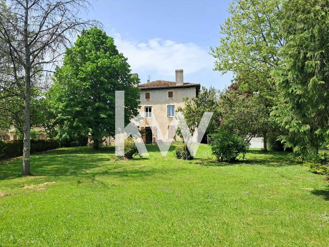 Maison à ROCHECHOUART