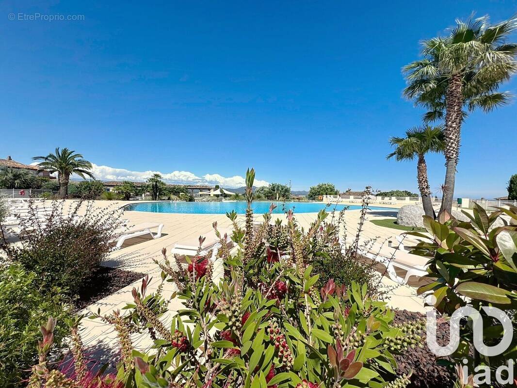 Photo 1 - Appartement à ROQUEBRUNE-SUR-ARGENS