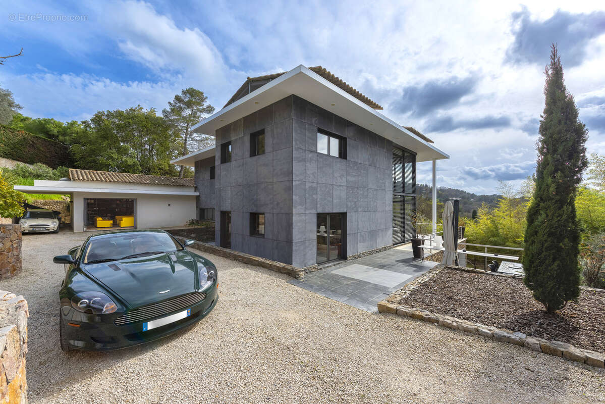 Maison à MOUGINS