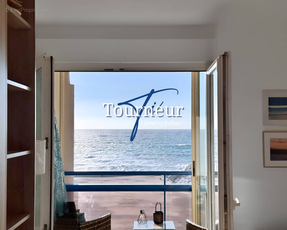 Appartement à SIX-FOURS-LES-PLAGES