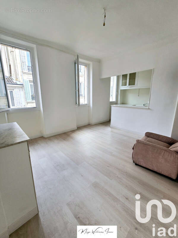 Photo 3 - Appartement à MARSEILLE-5E