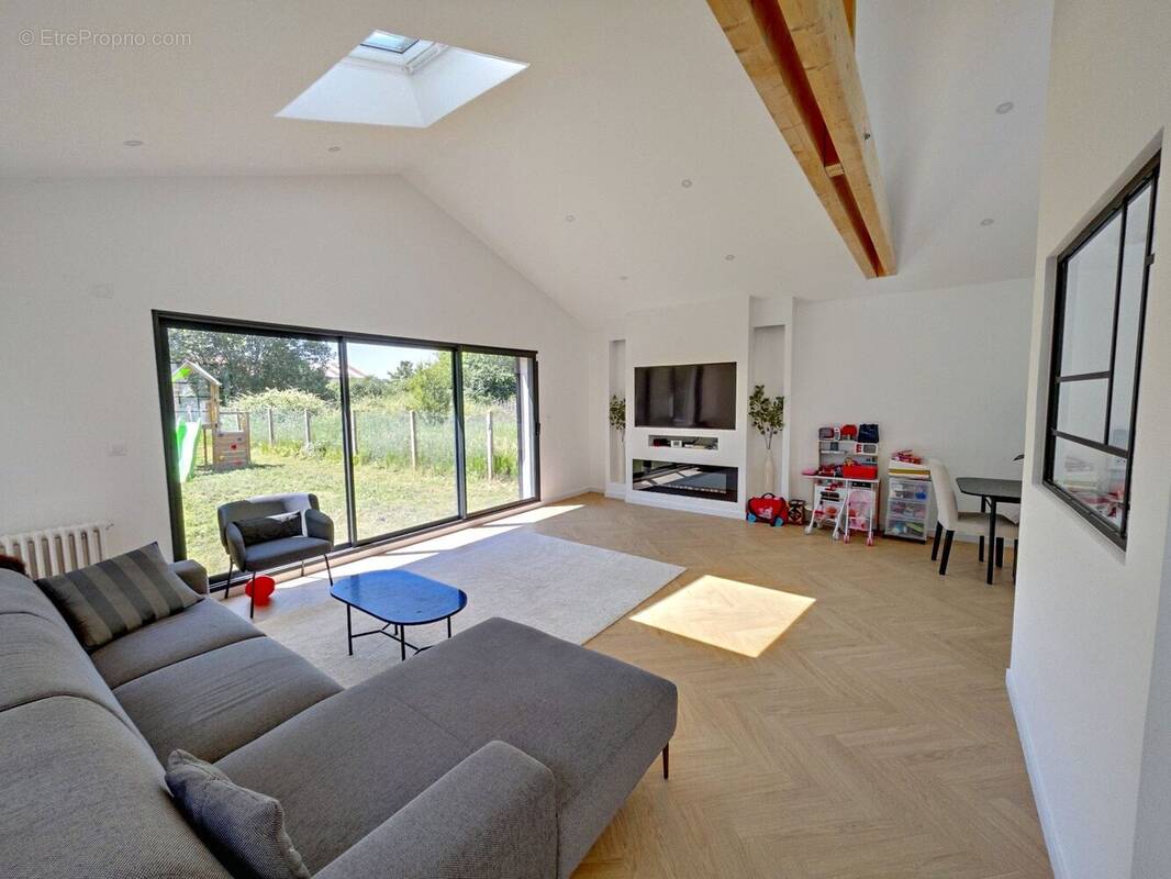 Maison à LES ALLUETS-LE-ROI