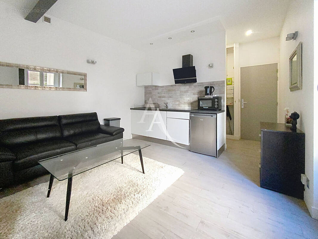 Appartement à PARIS-19E