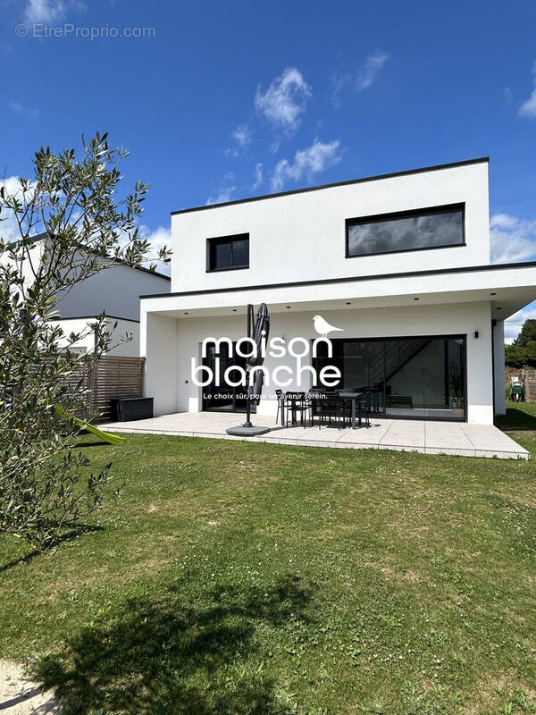Maison à SAINT-SYLVAIN-D&#039;ANJOU