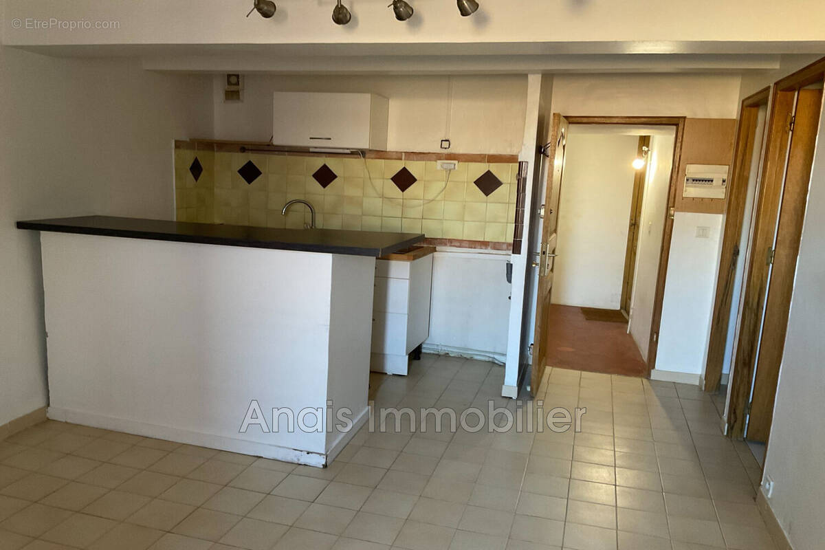 Appartement à LA GARDE-FREINET