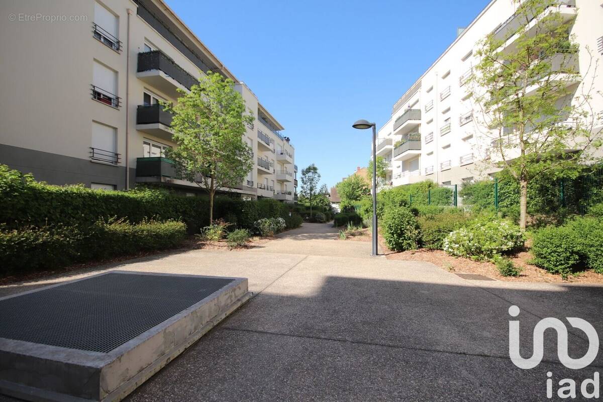 Photo 1 - Appartement à HARDRICOURT