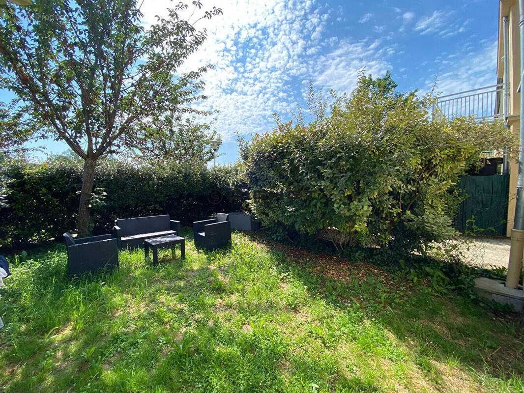 Appartement à SAINT-QUENTIN-DE-BARON