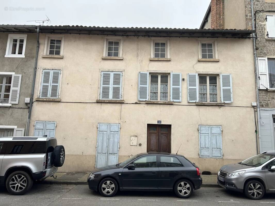 Appartement à BEAUJEU