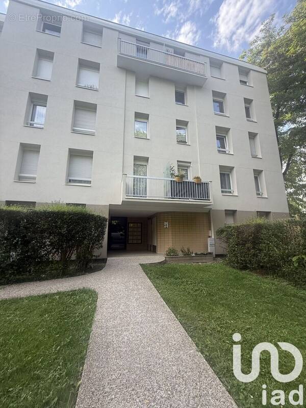Photo 1 - Appartement à LE PORT-MARLY
