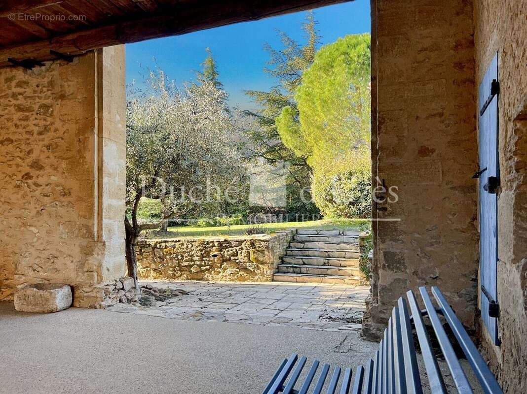 Photo 6 - Maison à LAUDUN-L&#039;ARDOISE