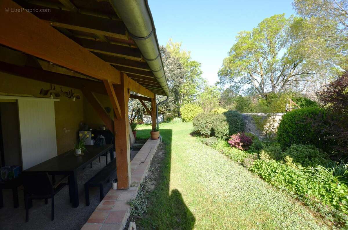 028 - Maison à ORDAN-LARROQUE
