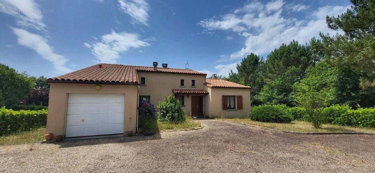 Maison à MONTPON-MENESTEROL
