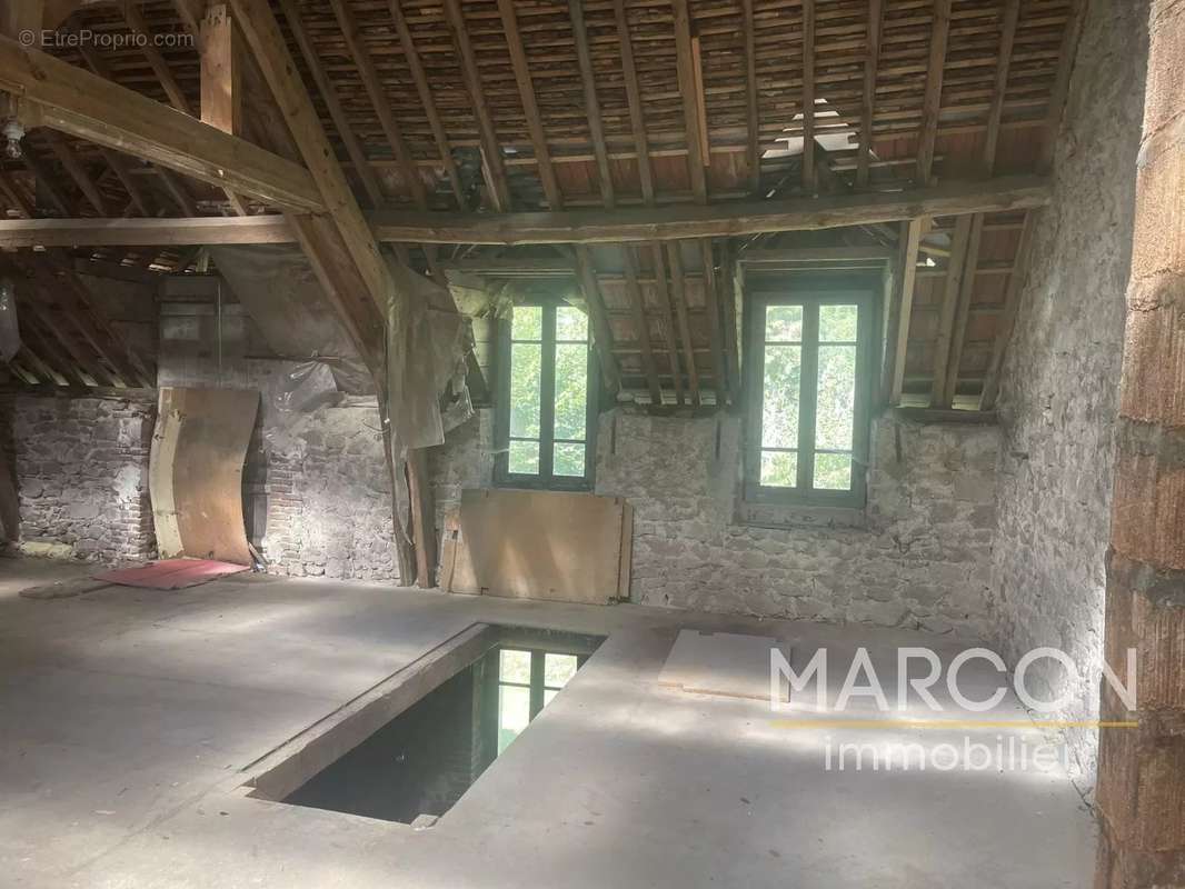 Maison à AUBUSSON