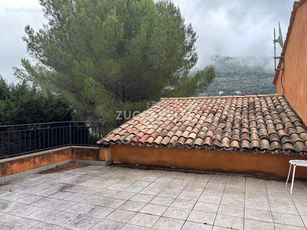 Maison à COLOMARS